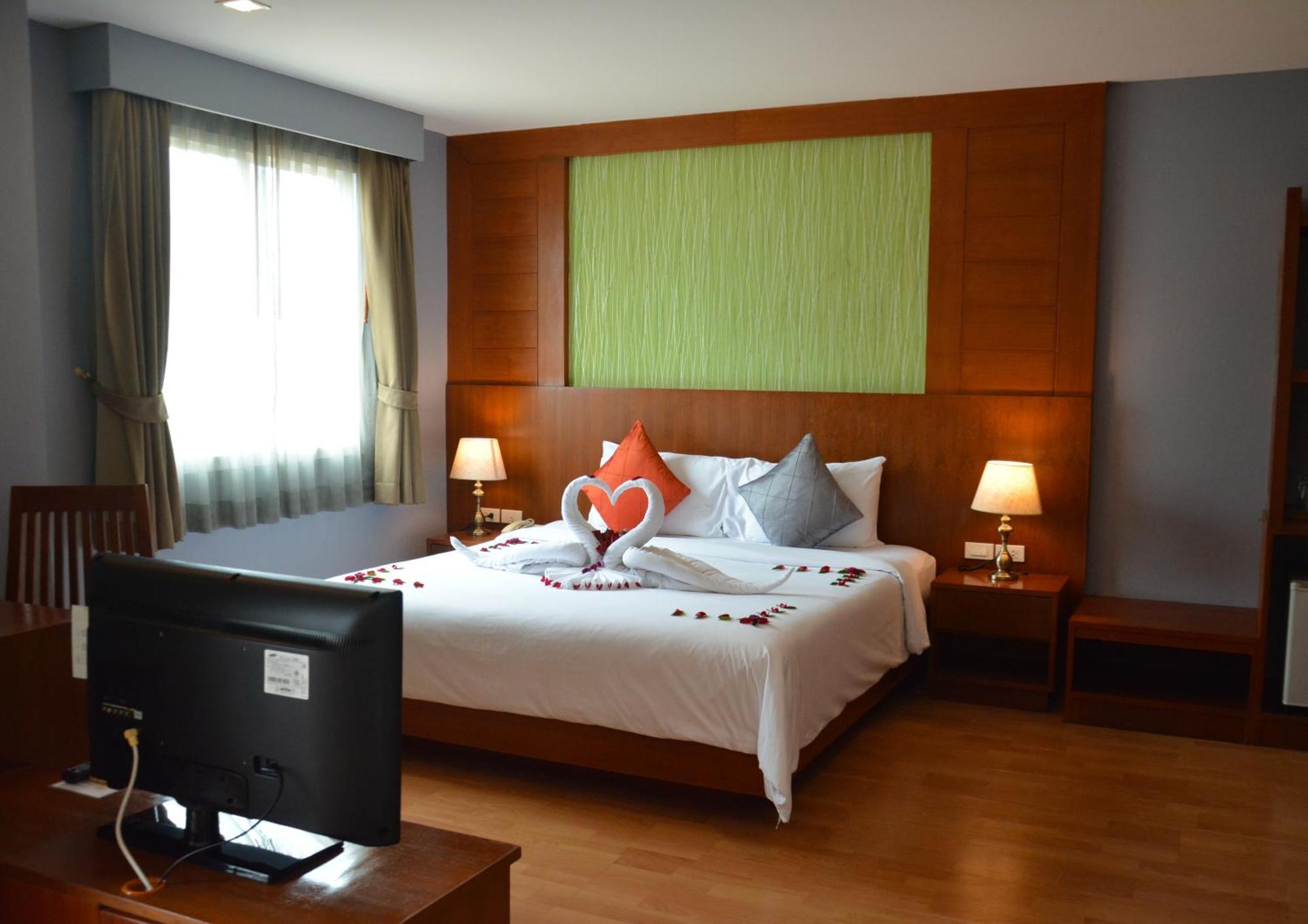 Elite Suites Patong By Bauman Residence Экстерьер фото